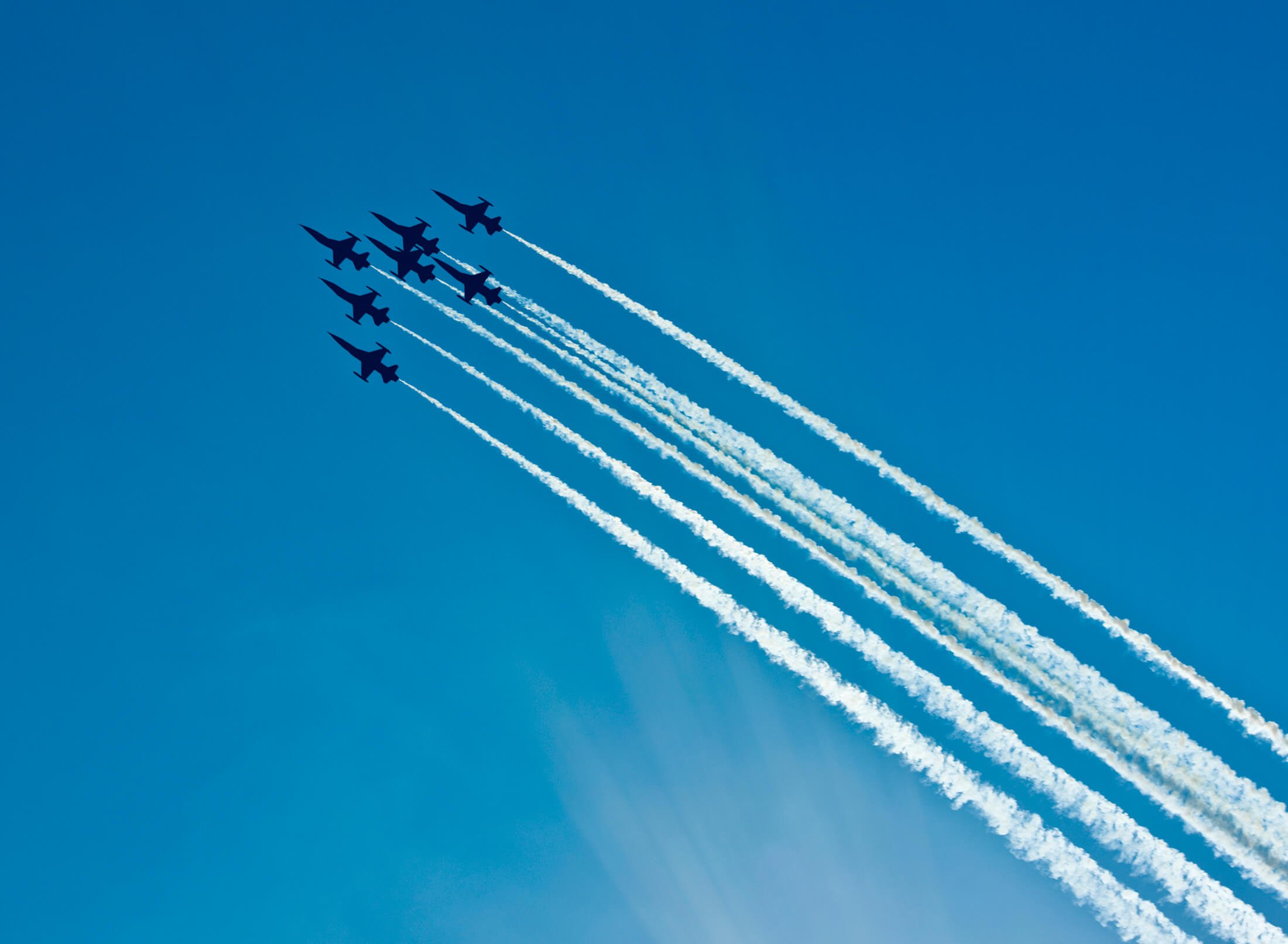 Jets flying in formation